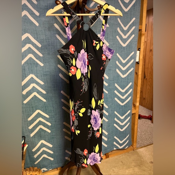Evan-Picone Black And Floral Dress Size 8P Back Zipper Strappy Sleeveless Dress - Picture 2 of 9